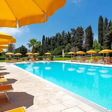 Relais Casina Copini 3*