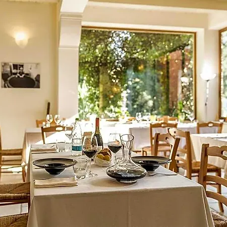 Relais Casina Copini 3*